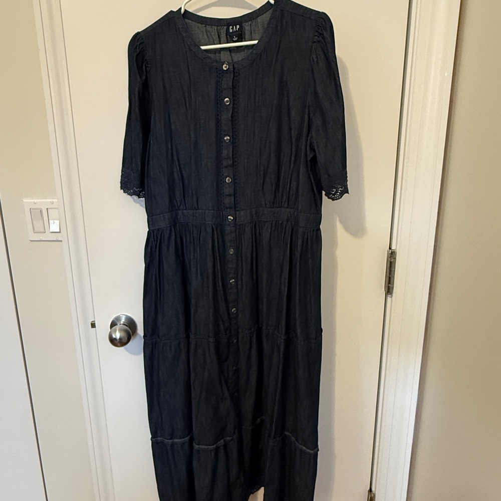 New GAP Women's Denim Short Sleeve Dress with Lace Trim